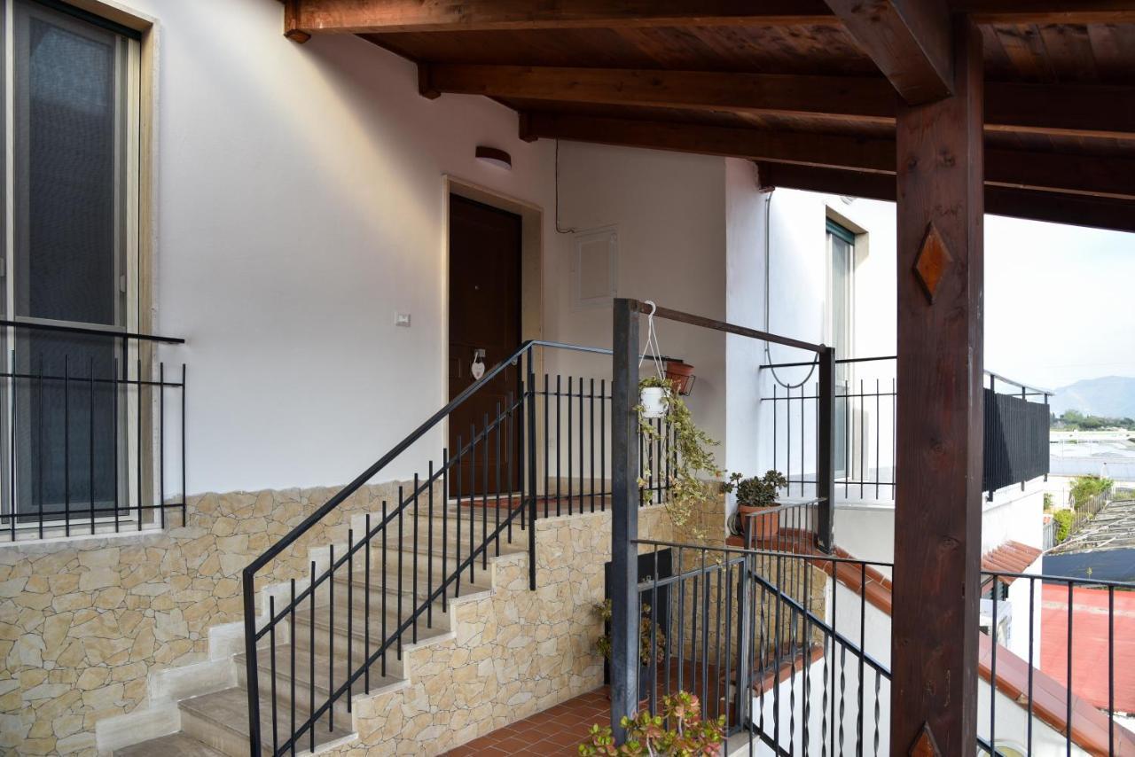 Ferienwohnung Virginia'S House Torre Annunziata Exterior foto